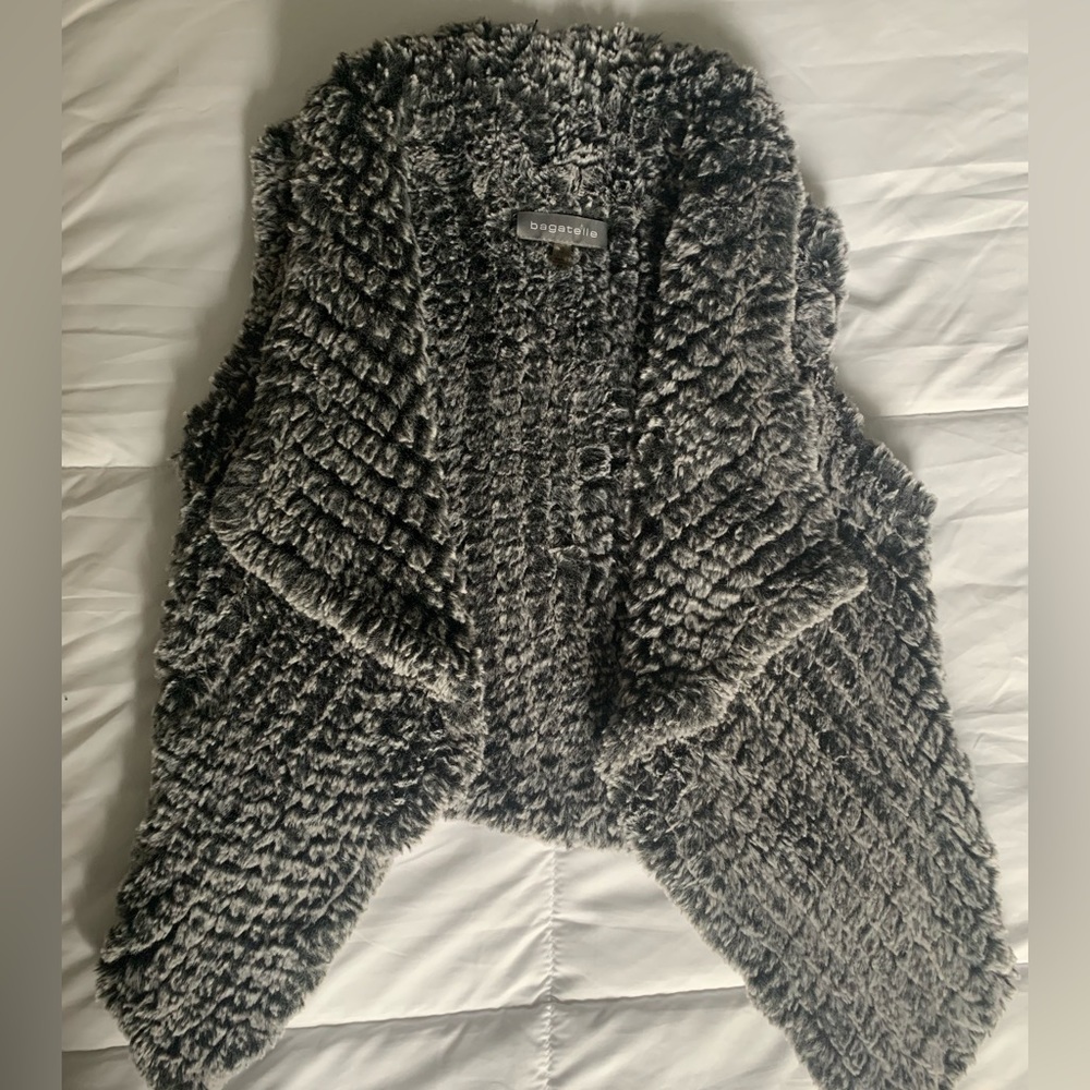Bagatelle Black/Gray Faux Fur Vest w/Asymmetrical Hemline